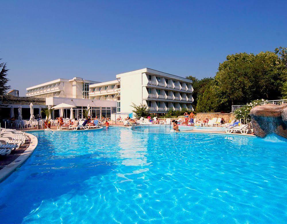 Althea Hotel Albena Exterior photo